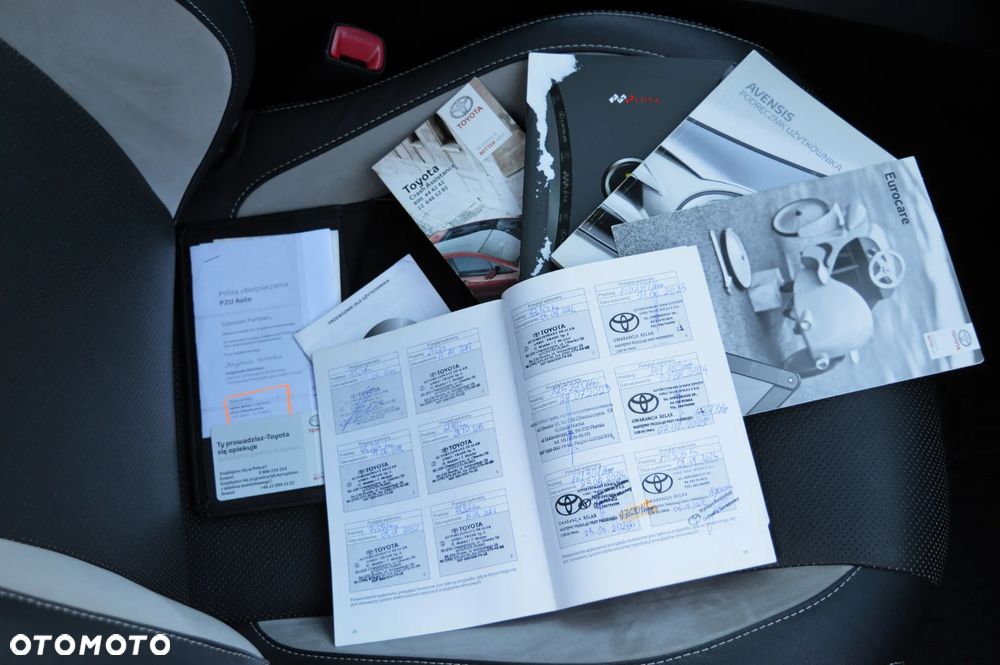 Toyota Avensis 2.0 Prestige MS - 38