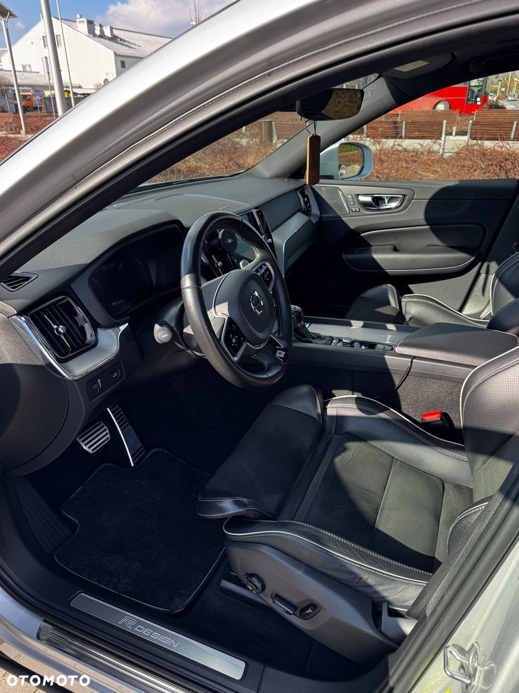 Volvo XC 60 T6 AWD R-Design - 20