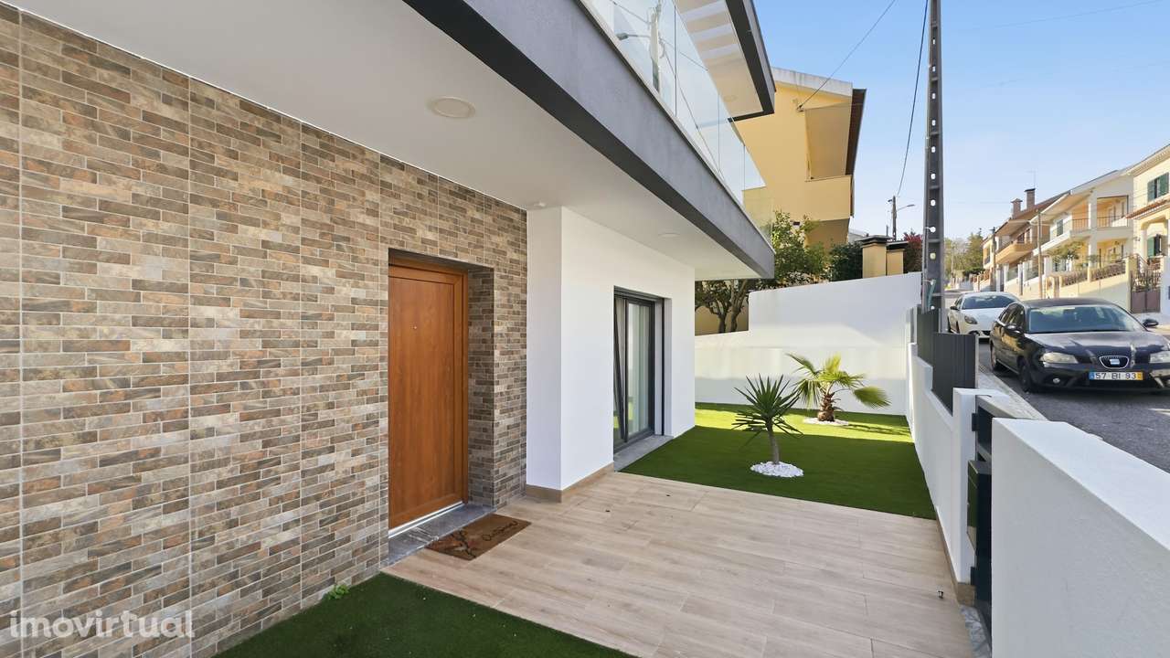 Moradia de Luxo T4+1 - Grande imagem: 2/60