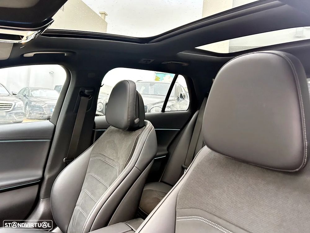 Mercedes-Benz E 300 e AMG Line - 24