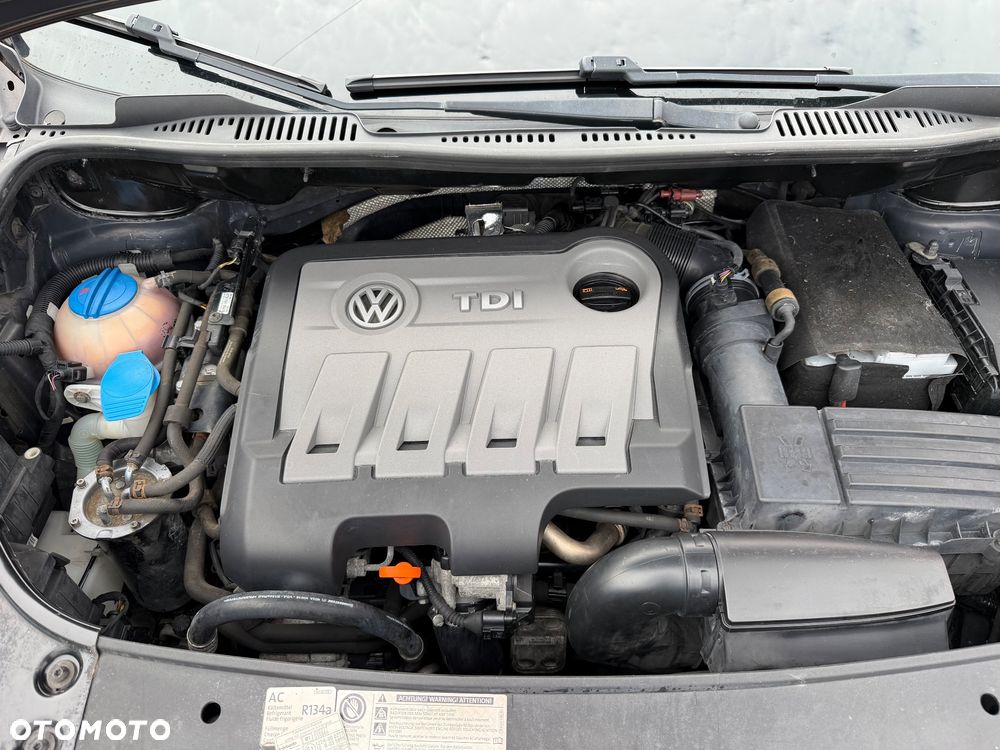 Volkswagen Touran - 26