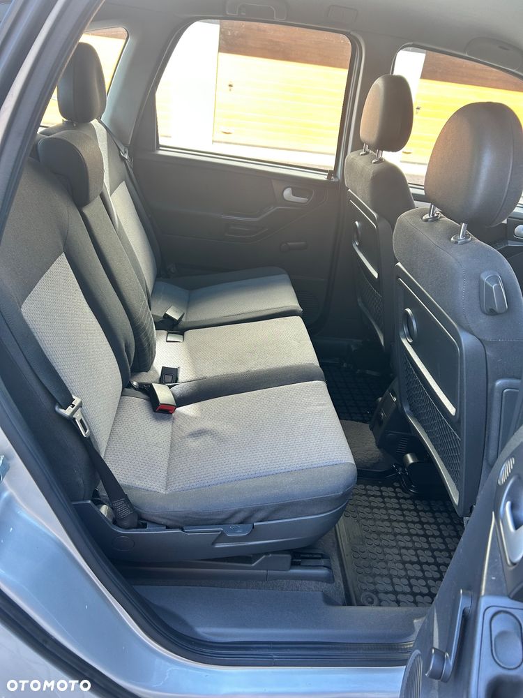 Opel Meriva - 10