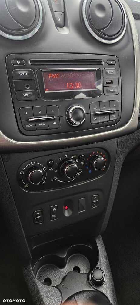 Dacia Logan 0.9 TCe SL Celebration - 12