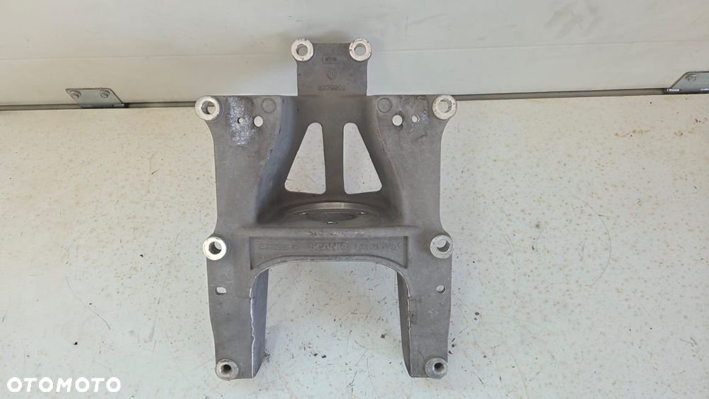 Mocowanie wspornik zawieszenia kabiny Scania 2323850 - 2