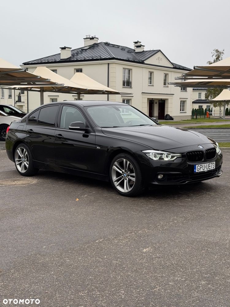 BMW Seria 3 318i Sport Line - 26