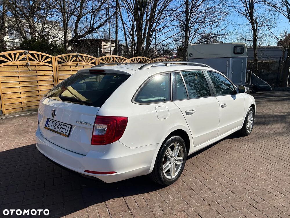 Skoda Superb 1.4 TSI Ambition - 8