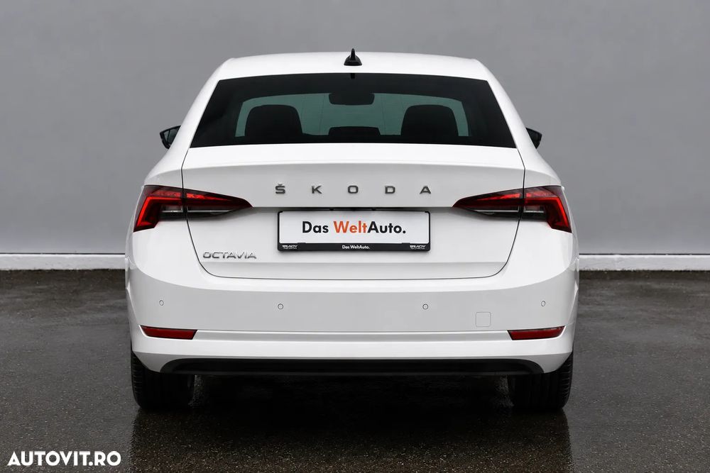 Skoda Octavia 2.0 TDI DSG Style - 6