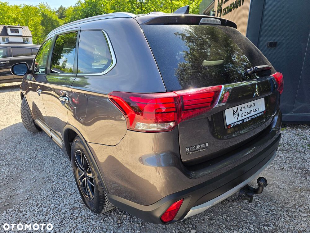 Mitsubishi Outlander - 5