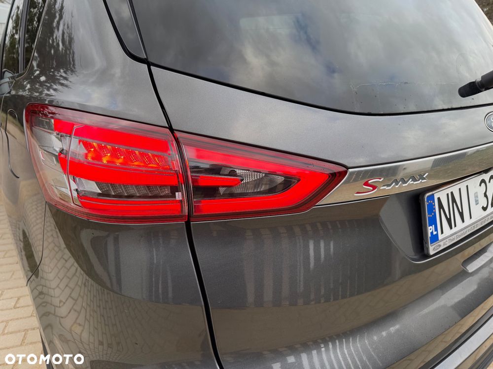 Ford S-Max 1.5 Eco Boost Start-Stopp TITANIUM - 9
