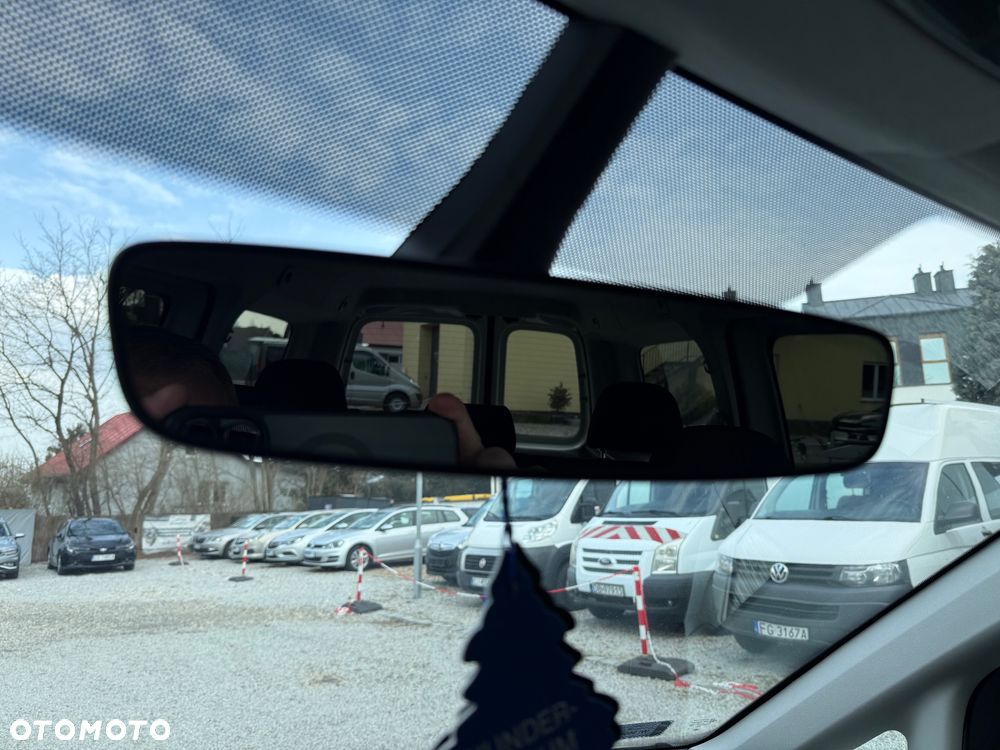 Volkswagen Caddy Maxi 1.4 TSI Comfortline DSG - 31