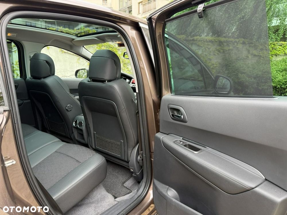 Peugeot 3008 2.0 HDi Allure - 15