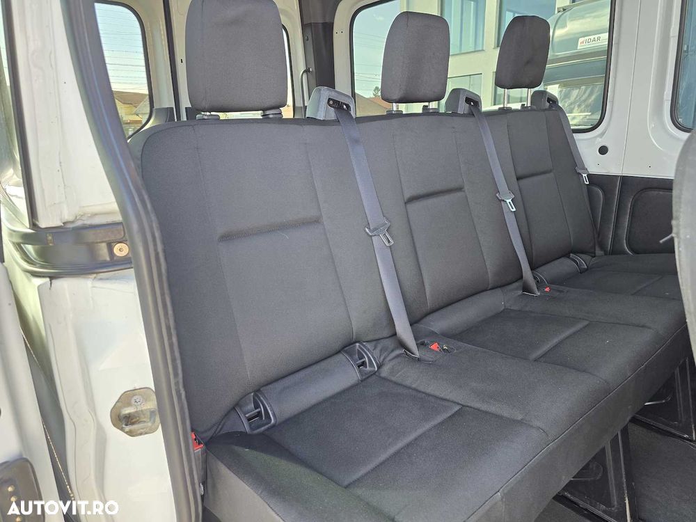 Mercedes-Benz Sprinter - 26