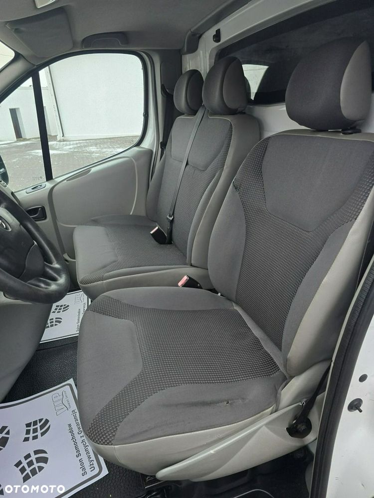 Opel Vivaro - 17
