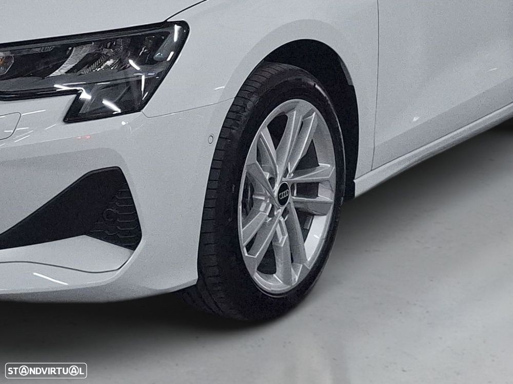 Audi A3 Sportback 30 TFSI Advanced S tronic - 4