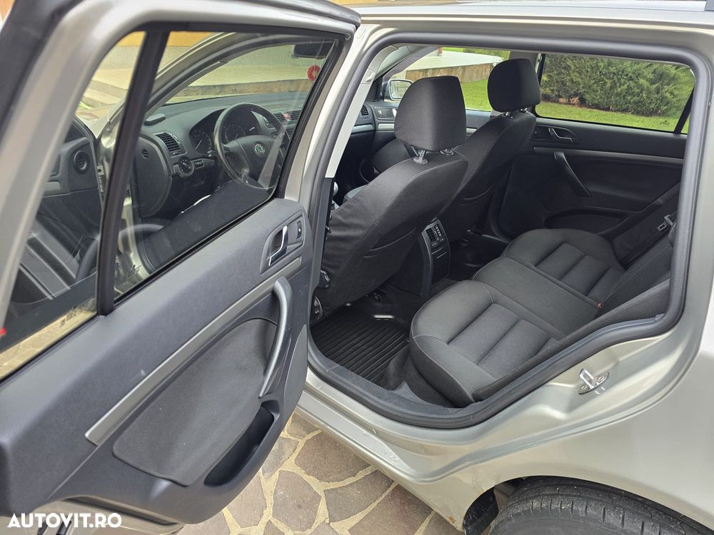 Skoda Octavia Combi 1.9TDI 4x4 - 10