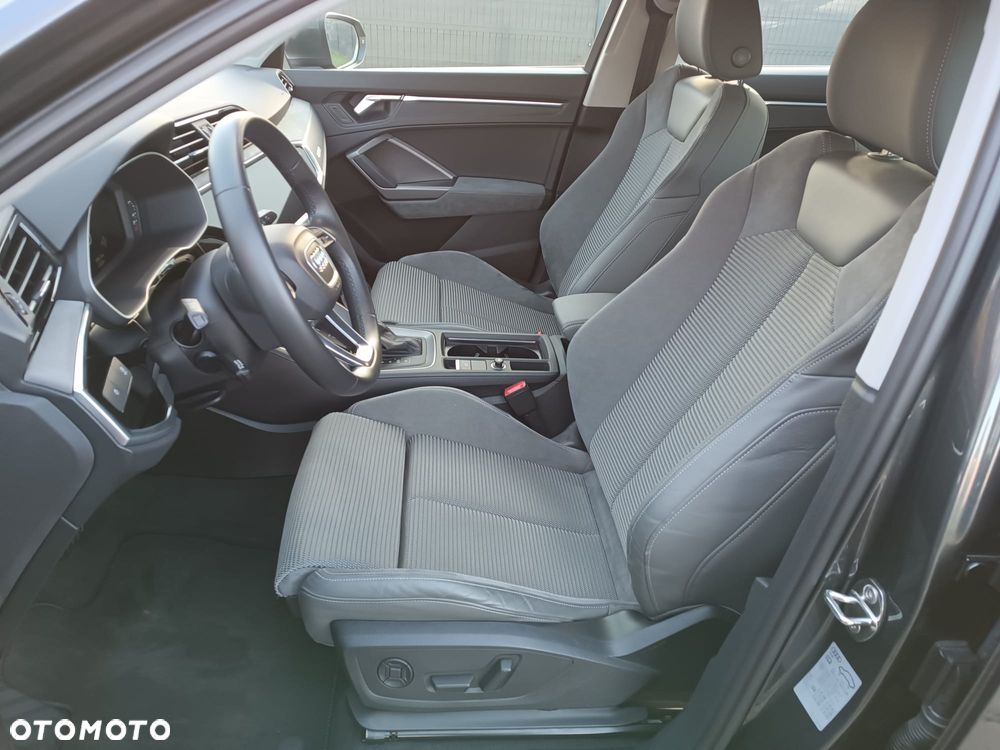 Audi Q3 Sportback - 16