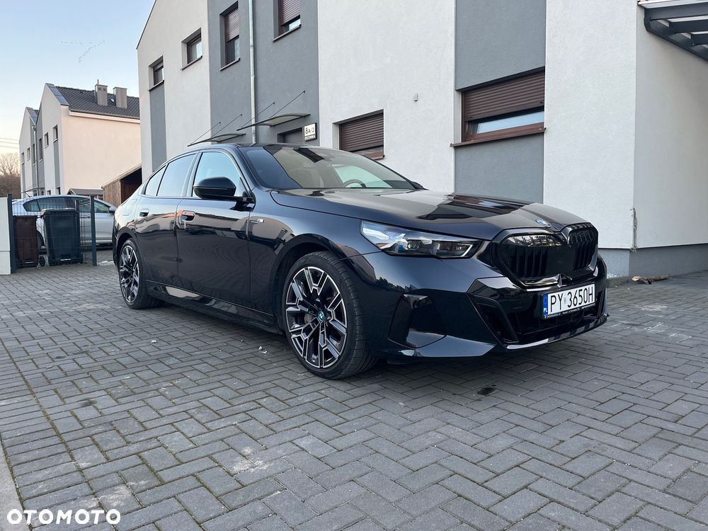 BMW Seria 5 550e xDrive - 9