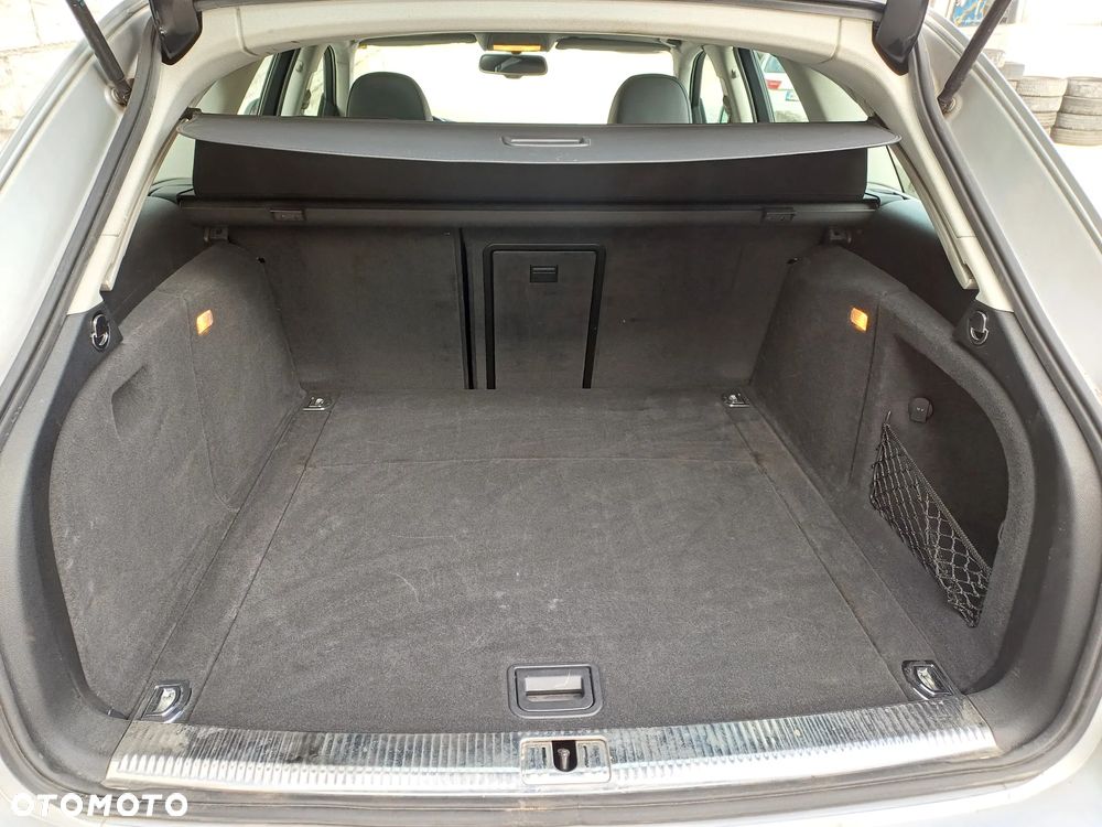 Audi S4 Avant S tronic - 19