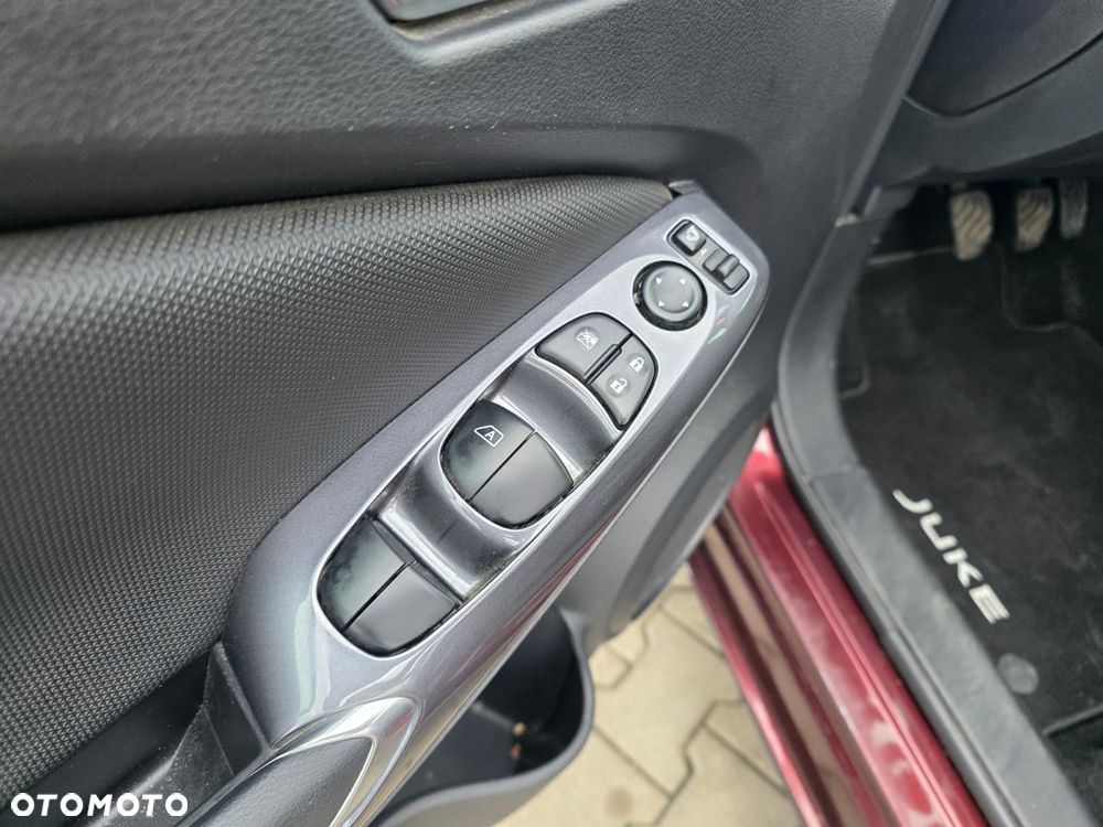 Nissan Juke 1.0 DIG-T N-Connecta - 16