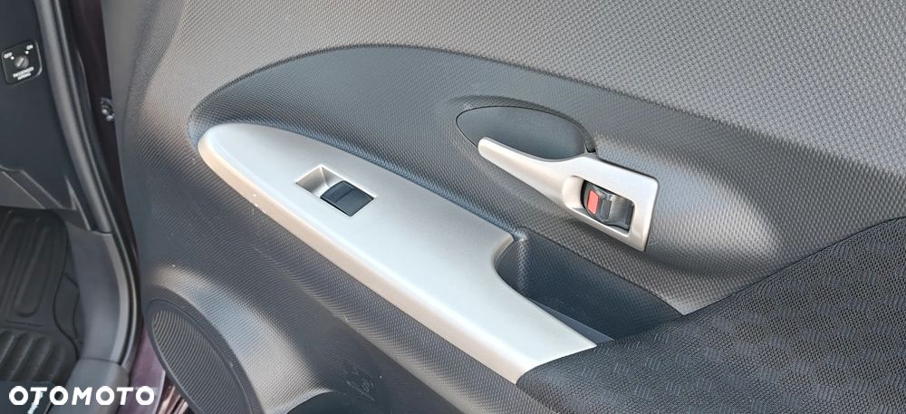 Toyota Urban Cruiser 1.4 D-4D 4x2 Town - 35