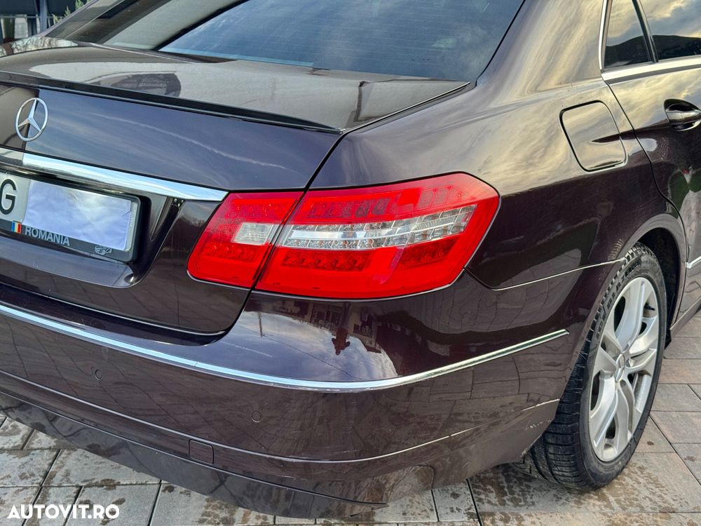 Mercedes-Benz E 250 CDI DPF BlueEFFICIENCY Automatik Avantgarde - 12