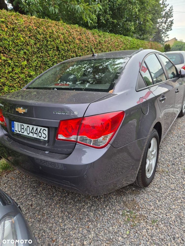 Chevrolet Cruze - 3