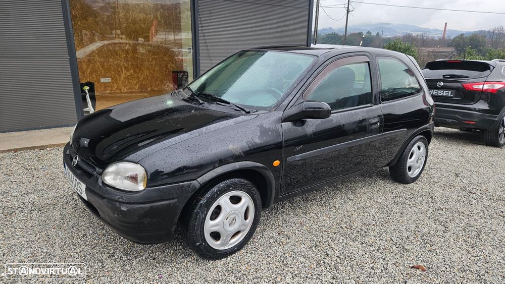 Opel Corsa 1.4 16V Sport - 1