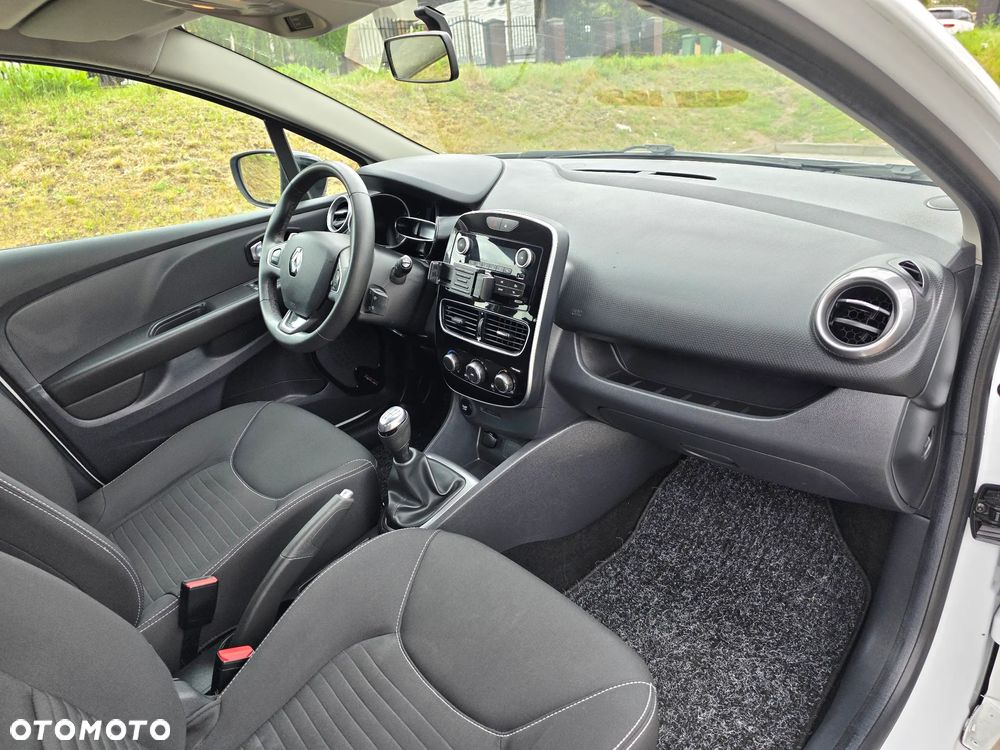 Renault Clio - 18