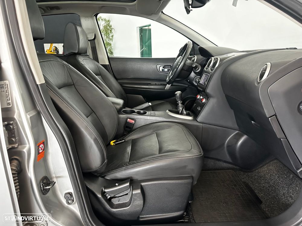 Nissan Qashqai 1.5 dCi Tekna Premium 18 - 31