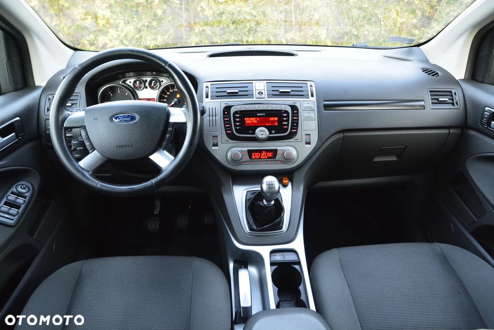 Ford Kuga 2.0 TDCi Titanium - 3
