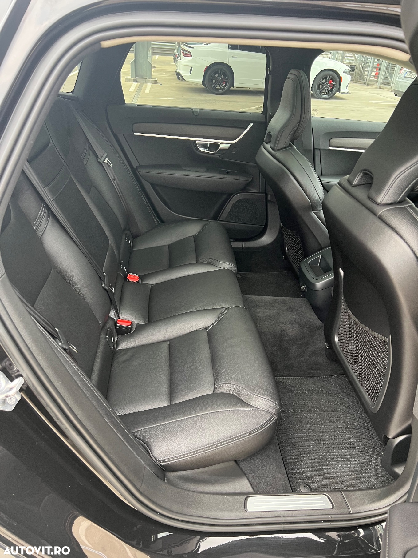 Volvo V90 Cross Country T5 AWD Geartronic Pro - 13