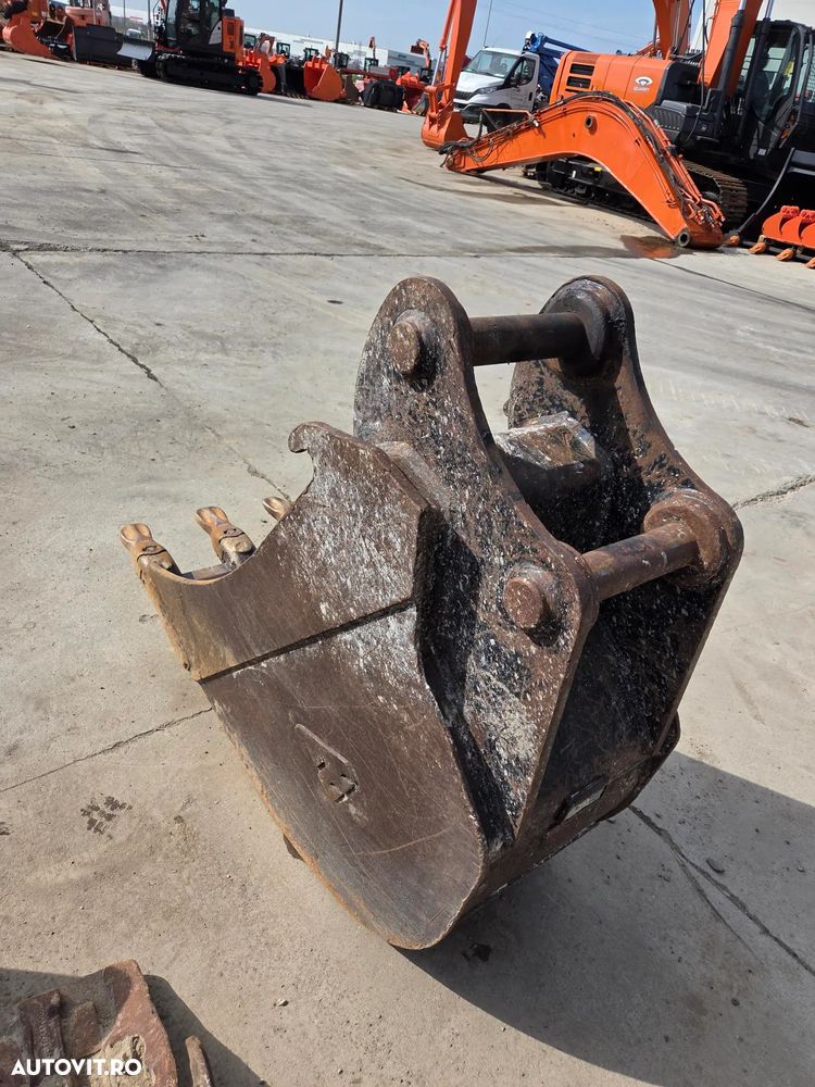 Hitachi ZX135US-6, 15t, 2018, 3.958h, PADURI CAUCIUC NOI, CUPLA RAPIDA HIDRAULICA, CUPA LATA NOUA, cupa ingusta, camera spate, camere laterale, Adanc sapare 6m, latime 2,49m, ridica 7t, consum mediu 7l/h, posibil leasing 3 ani-PROMOTIE 79.900 EUR+Tva - 32