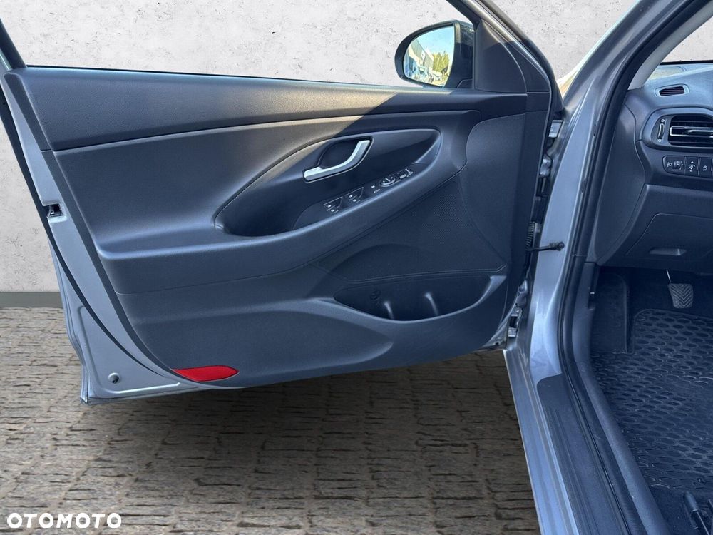 Hyundai i30 1.5 DPI Smart - 10
