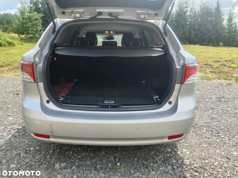 Toyota Avensis 2.0 D-4D Sol plus - 14
