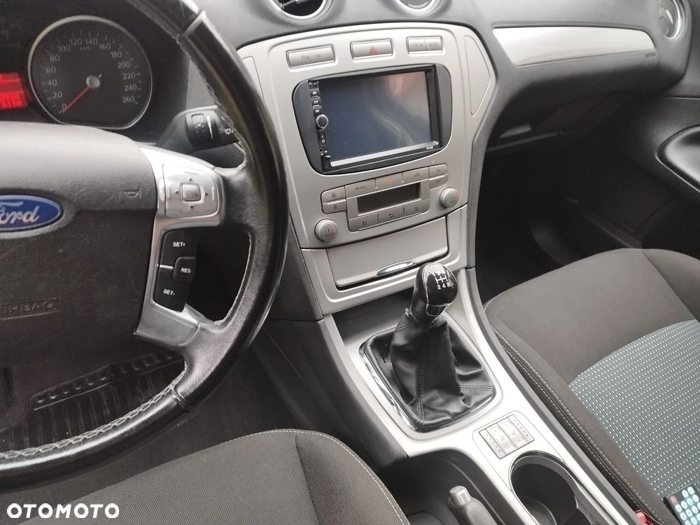 Ford Mondeo - 10