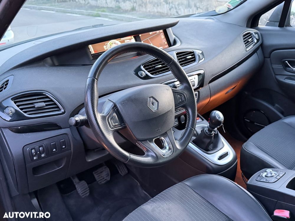 Renault Grand Scenic dCi 130 FAP Start & Stop Bose Edition - 8