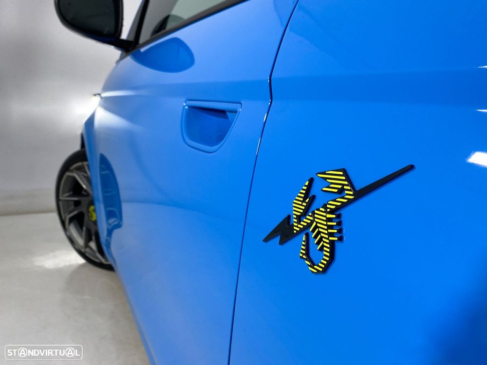 Abarth 500e Scorpionissima - 23