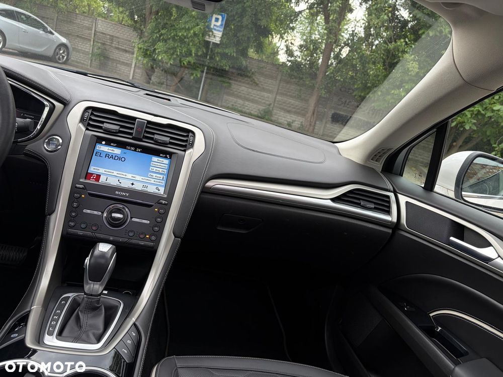 Ford Mondeo 2.0 Hybrid Vignale - 19