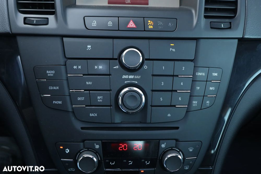 Opel Insignia 2.0 Turbo - 14