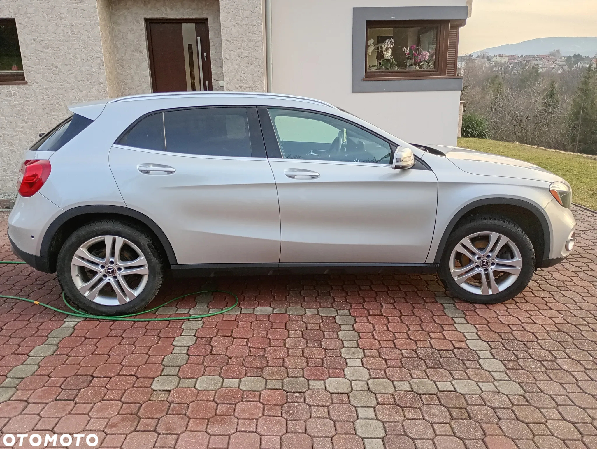 Mercedes-Benz GLA 250 4-Matic - 2