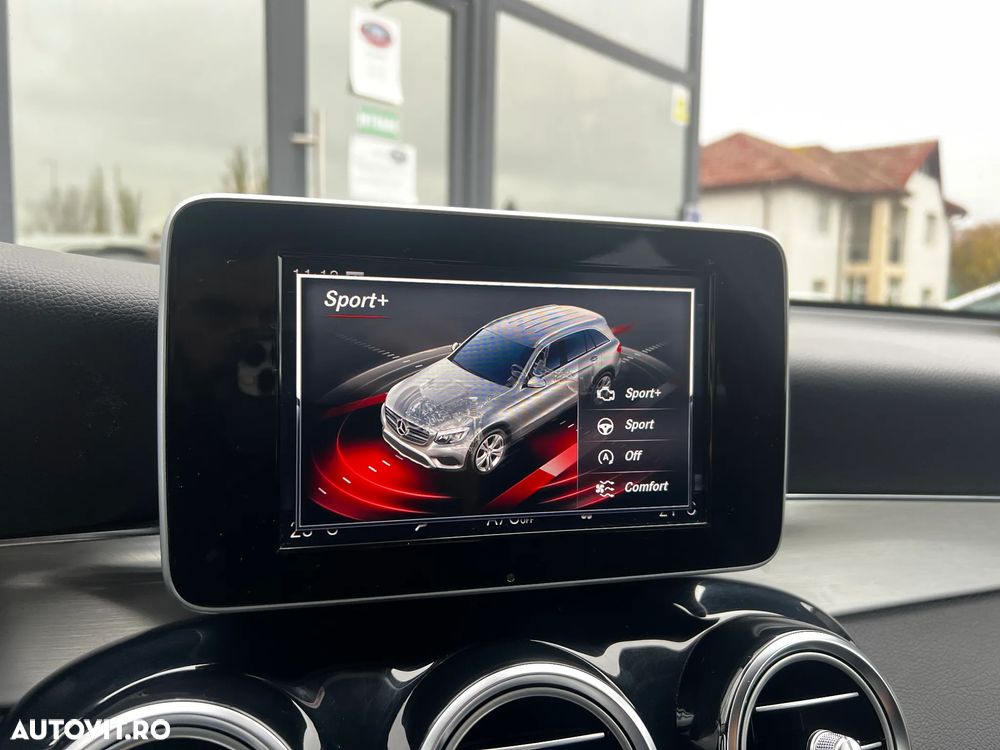 Mercedes-Benz GLC - 23