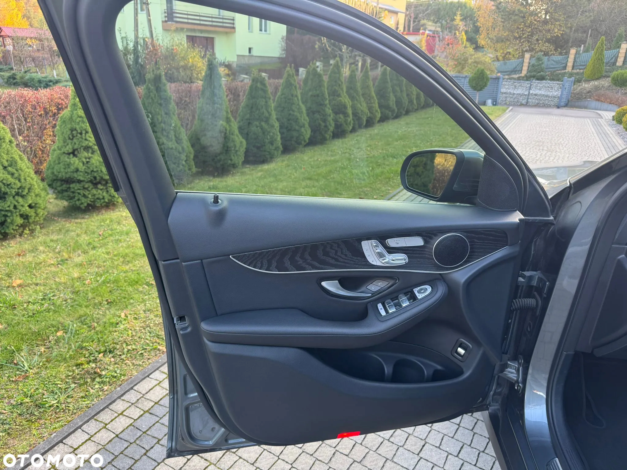 Mercedes-Benz GLC 300 Coupe 4Matic 9G-TRONIC - 11