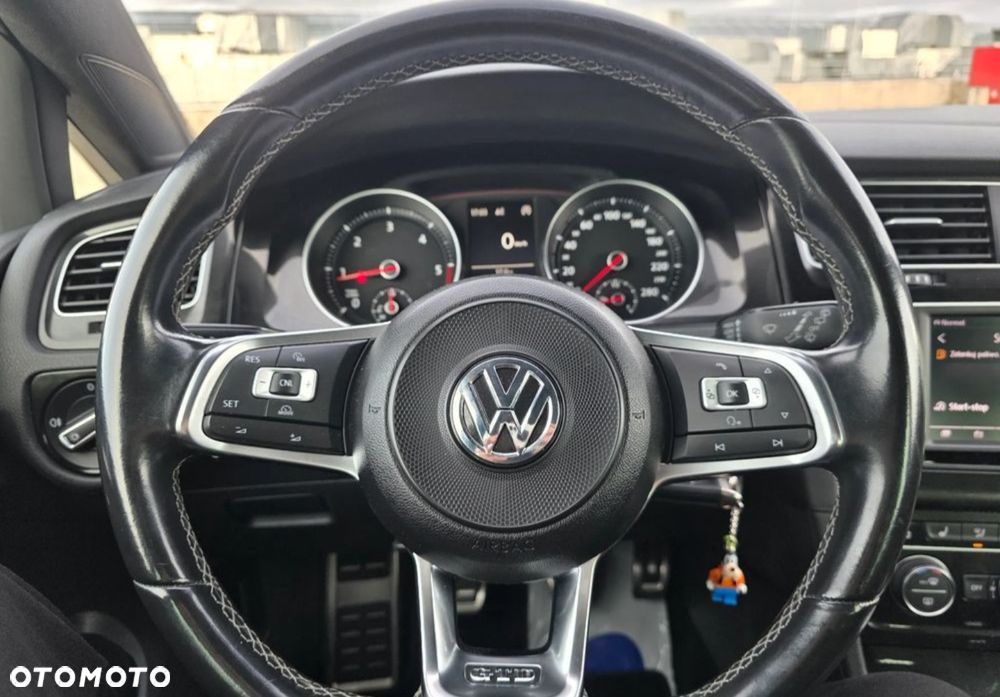 Volkswagen Golf 2.0 TDI BMT GTD - 31