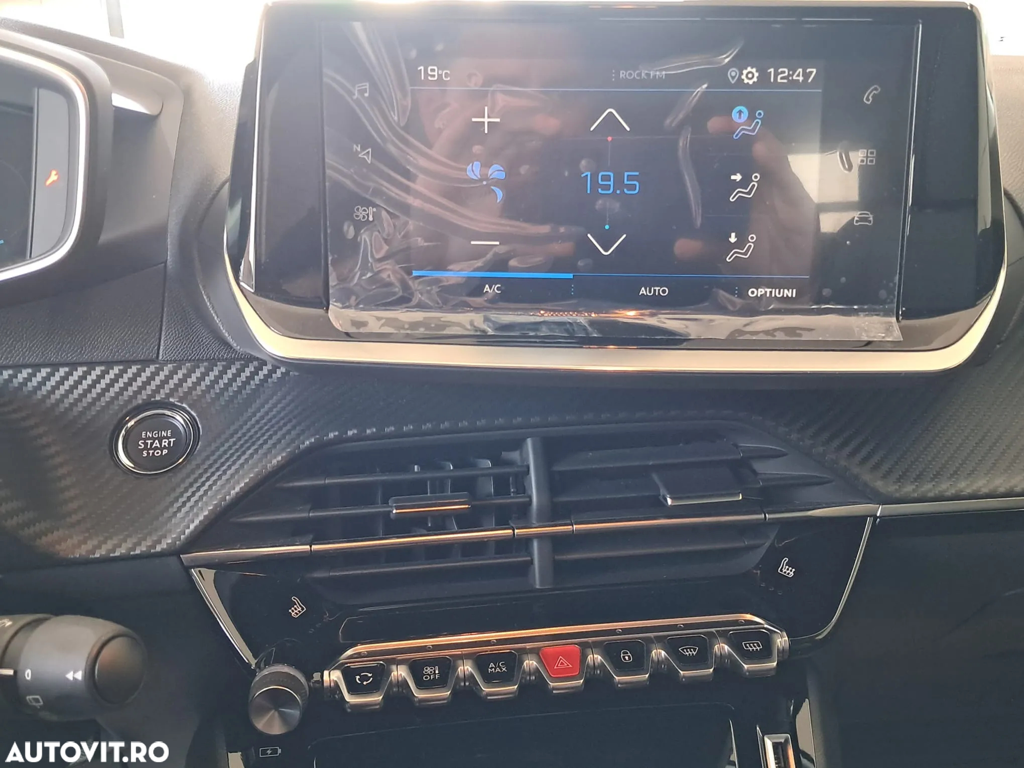 Peugeot 208 1.2 L PureTech STT EAT8 Allure Pack - 12