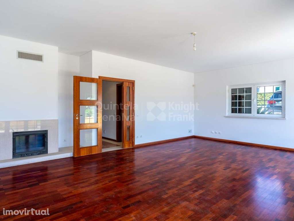 Moradia T4 com piscina e jardim para arrendar em Cascais - Grande imagem: 2/31