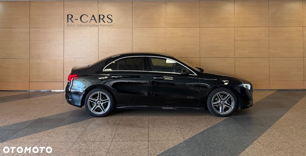 Mercedes-Benz Klasa A 180 d AMG Line 7G-DCT - 3