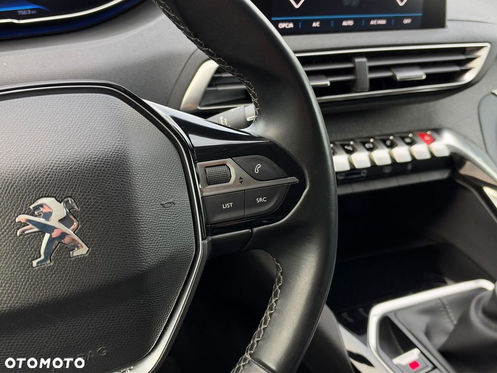 Peugeot 5008 1.2 PureTech Allure S&S - 28