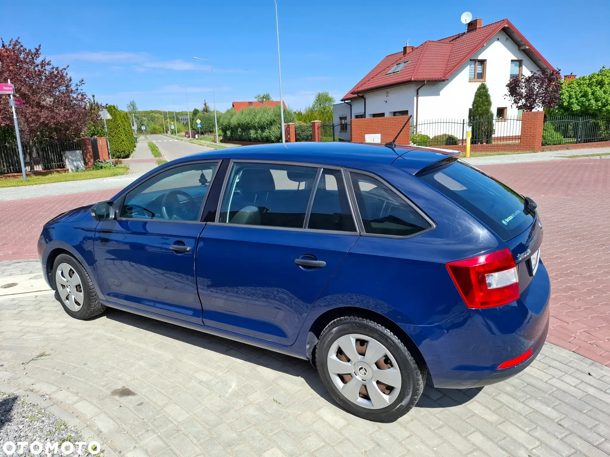 Skoda RAPID 1.2 TSI Active - 2