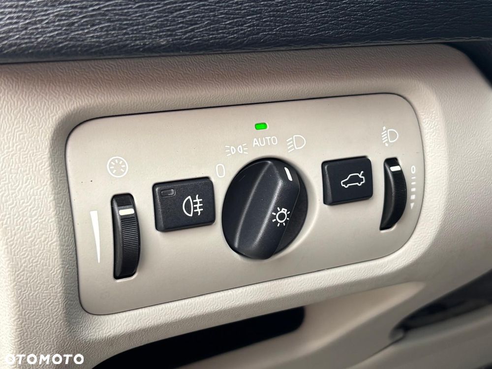 Volvo V40 D3 Ocean Race - 17