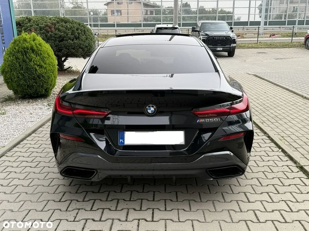 BMW Seria 8 - 3